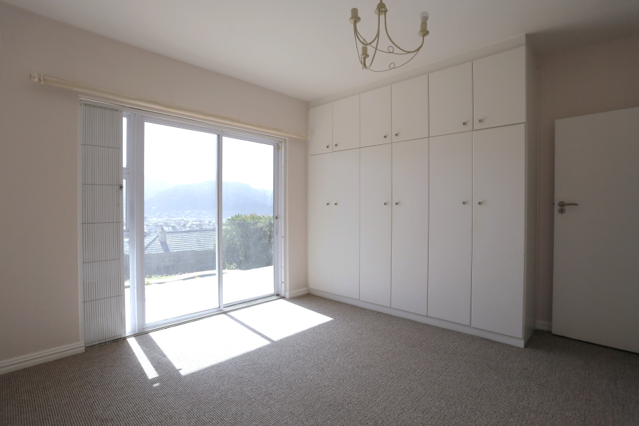 To Let 3 Bedroom Property for Rent in Fish Hoek Western Cape